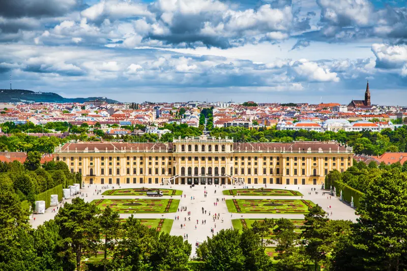 Vienna - Premium transfers to Austria's capital